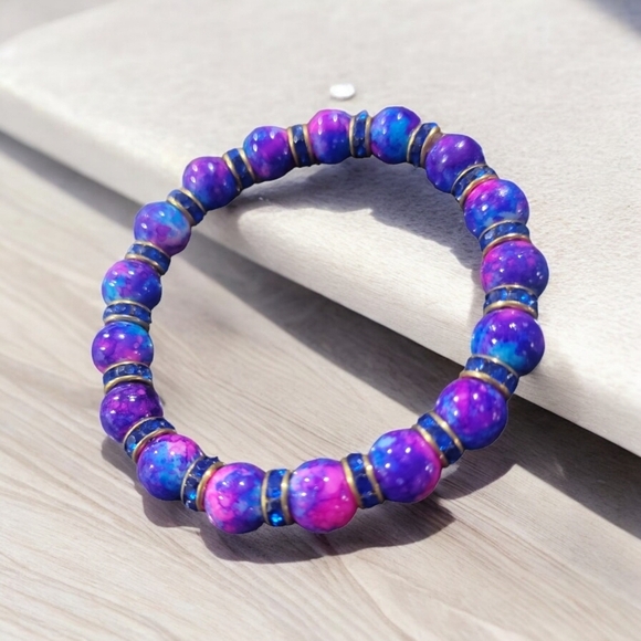 Beautiful Blue and Purple  Stretch Bracelet - Picture 1 of 1